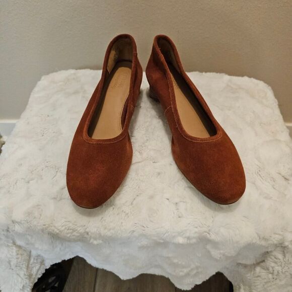Soludos Shoes - Anthropologie Soludos Juliette Suede Round Heel Flats Size 6.5